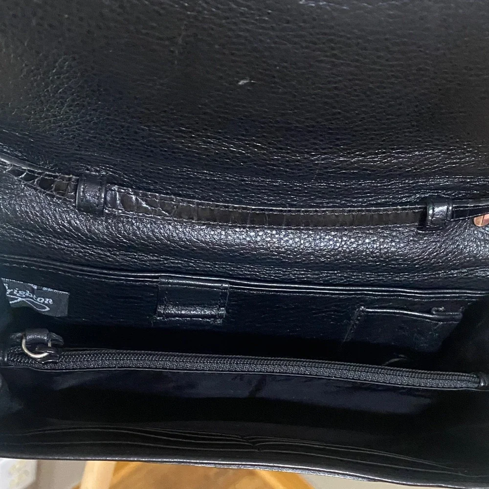 Brighton Black Leather crossbody purse wallet